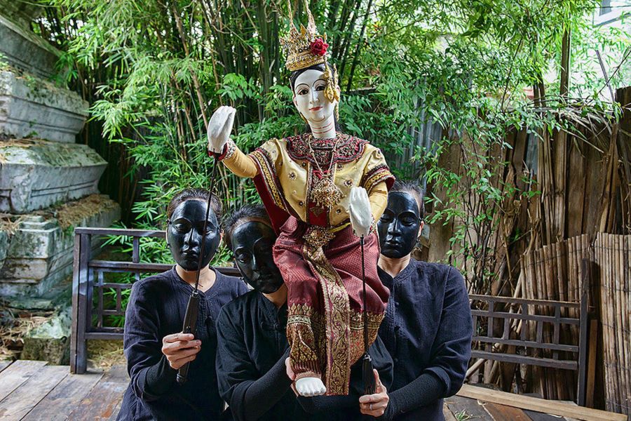 Ban Sinlapin (The Artist’s House – Baan Silapin) : Sathanthi thongthiao watthanatham rim khlong nai Krungthep