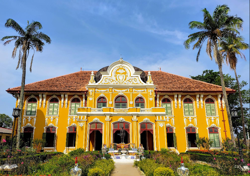 Sathaan Phra Tamra Thai Abhaibhubejhr – Phiphithaphan Ya Phra Tamra Thai Thi Klaai Prachin Buri