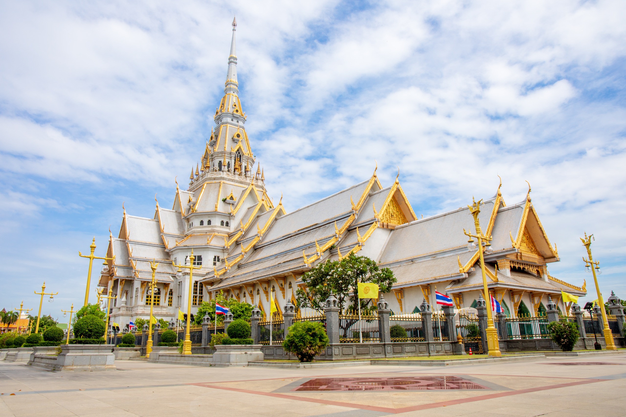 Chuea Thiao Thi Sathu San Wichit: Wat Sothon Wararam Worawihan nai Chachoengsao