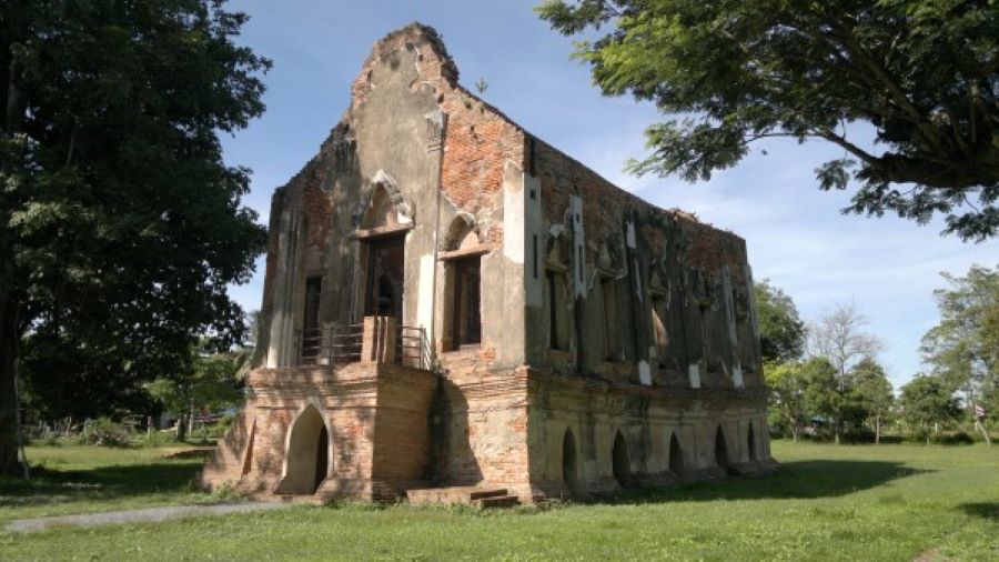 Phra Tamnak Khamyat (Kham Yat Palace): Sathaan Thiaw Thiaw Prawattisat An Udomkarn nai Ang Thong