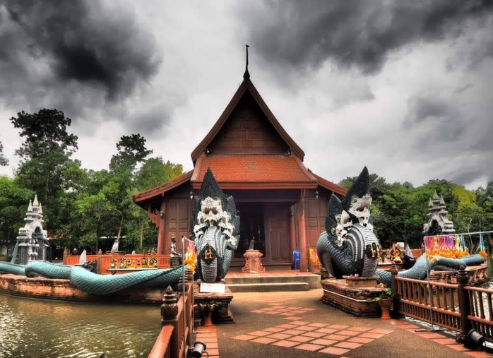 Wat Pa Khlong 11 : Satharn Saksi Thi Mi Phra Rup Luang Phor Yai Thong Kham Achaib