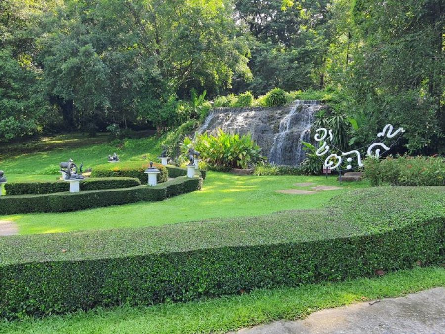 Wang Takrai National Park : Thammachat Thi Sangop Nai Klang Nakhon Nayok