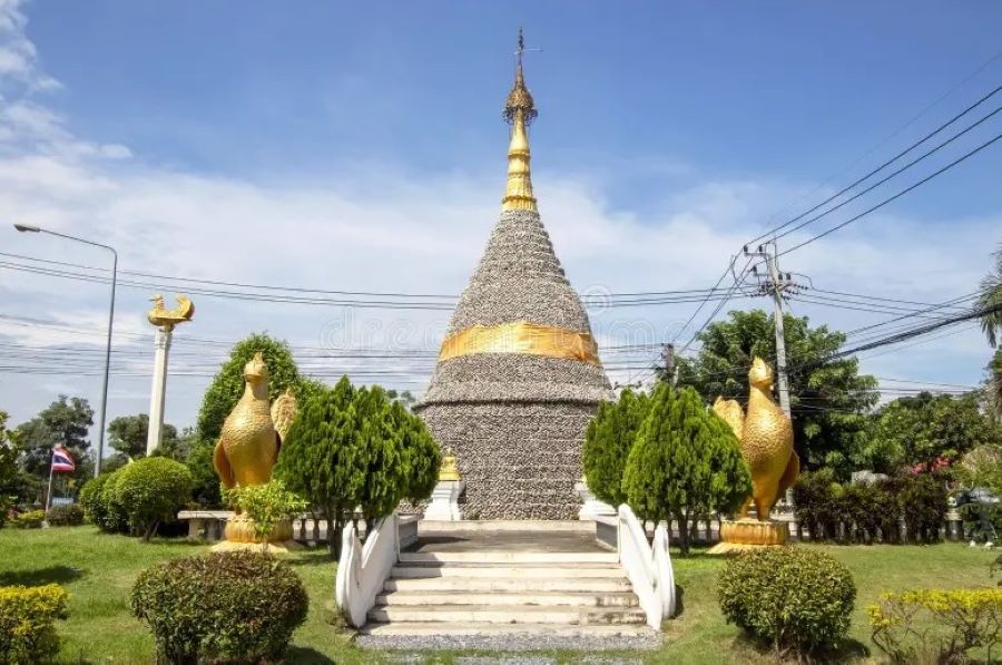 Wat Chedi Hoi : Aachariya Wat Fossil Hoi nai Pathum Thani