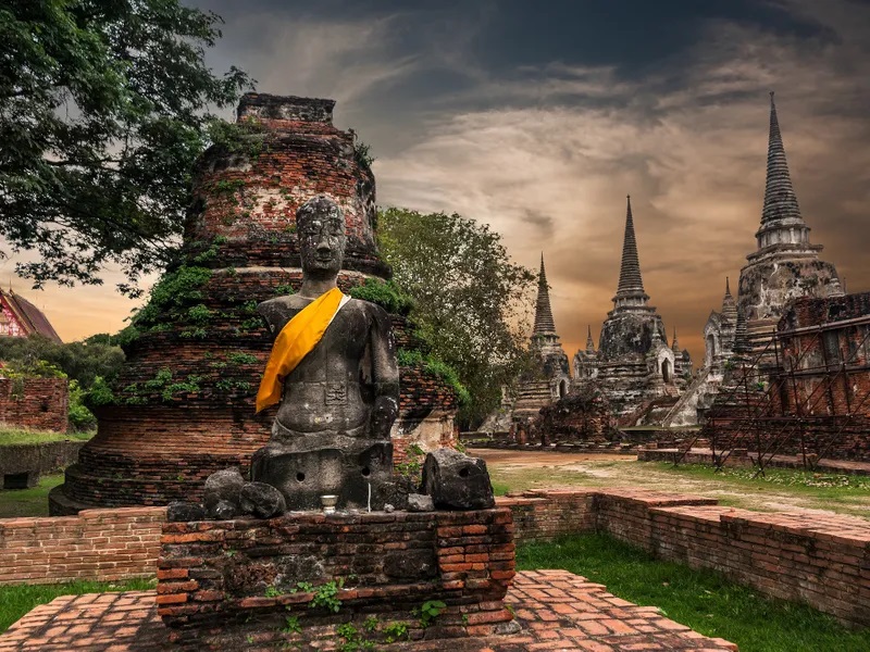 Wat Phra Si Sanphet Ayutthaya : Ruen ngai khong arayachak krung Si Ayutthaya nai klang ruen sang boran