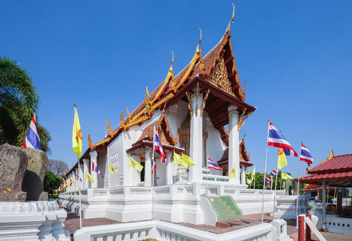 Wat Na Phra Men : Wat Boran Thi Pen Saksi Haeng Prawattisat Ayutthaya