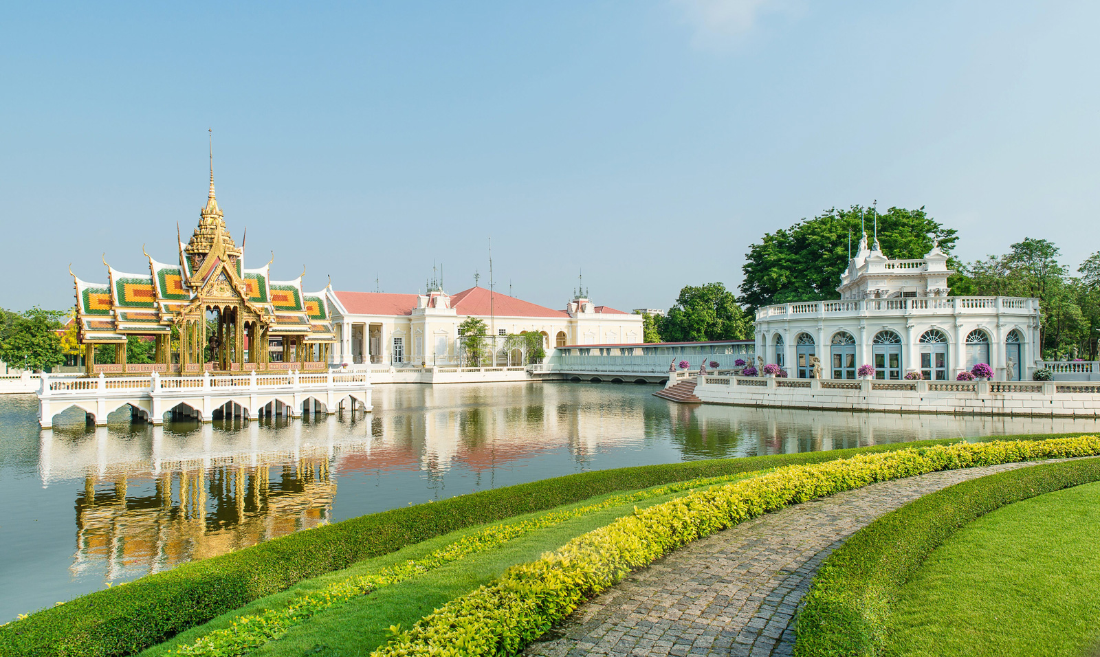 Wang Bang Pa-In (Wang Ruedu Ron Bang Pa-In) : Sathaan Phra Racha Wang Thi Ngaam Thi Sud Nai Krung Si Ayutthaya