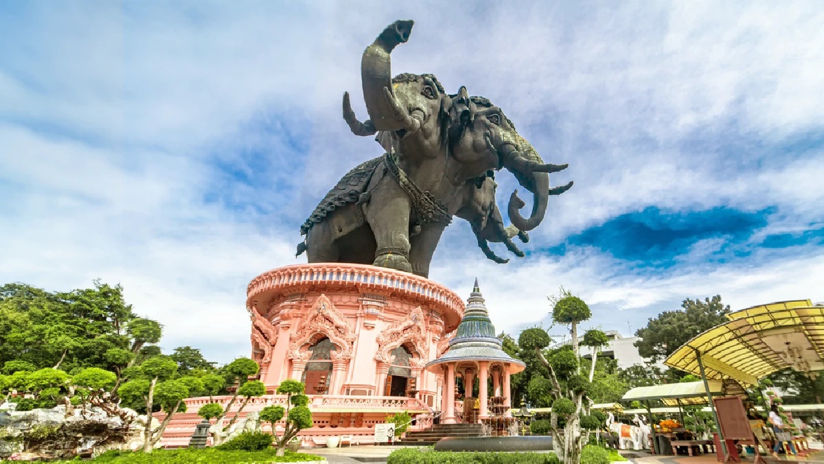 Erawan Museum : Sathaan thi sang-ngam lae pen sai sinlapa phrapheni khong Thai