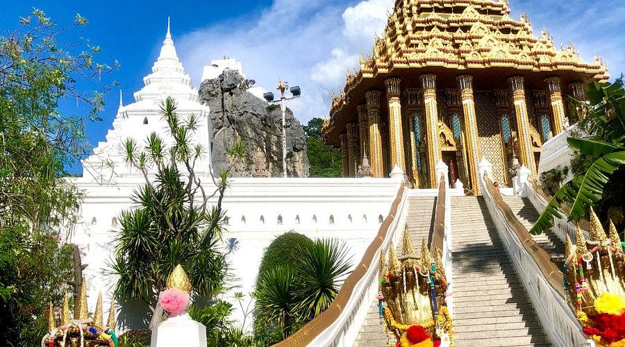 Wat Phra Phutthabat – Wat Thii Mee Jak Kaki Phra Phuttha Thi Saksit Nai Saraburi