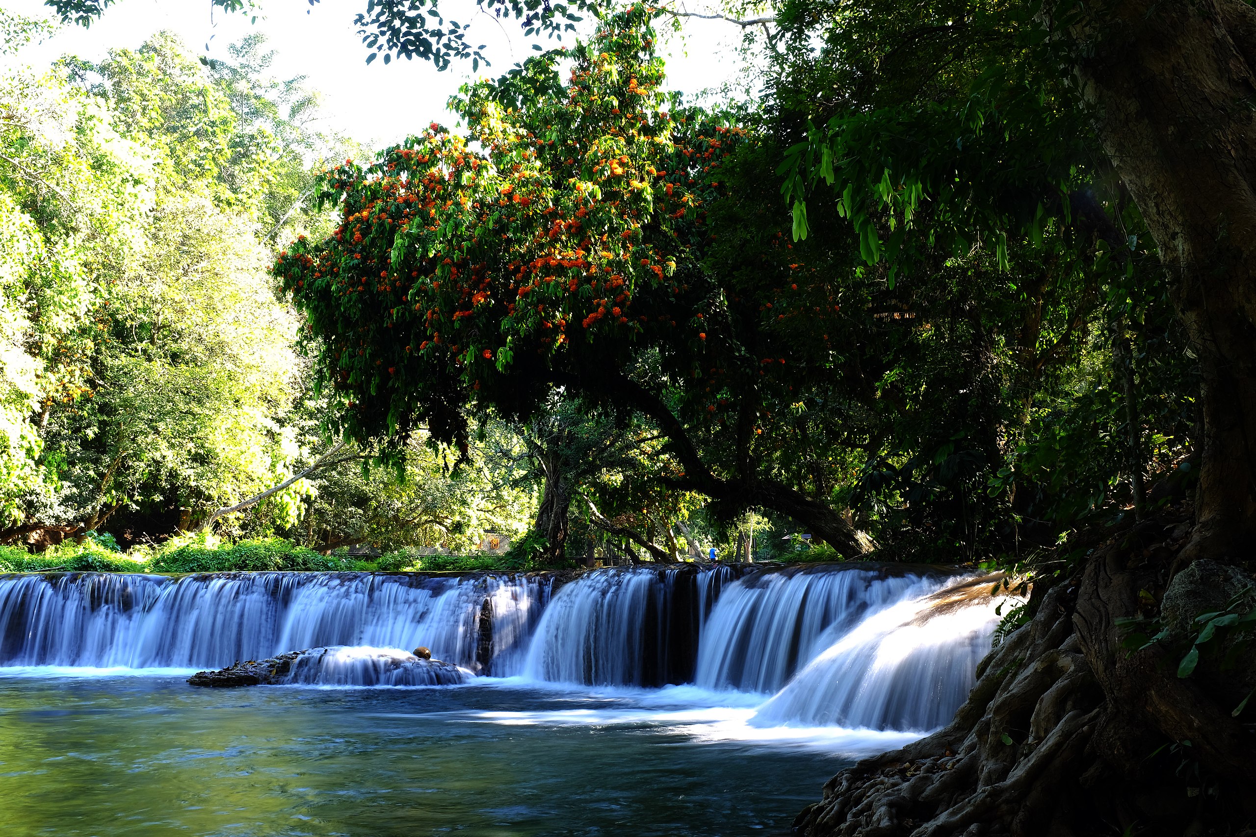 Namtok Chet Sao Noi Waterfall National Park – Sathaan Thammachat Thi Ngao Ngaam Nai Saraburi