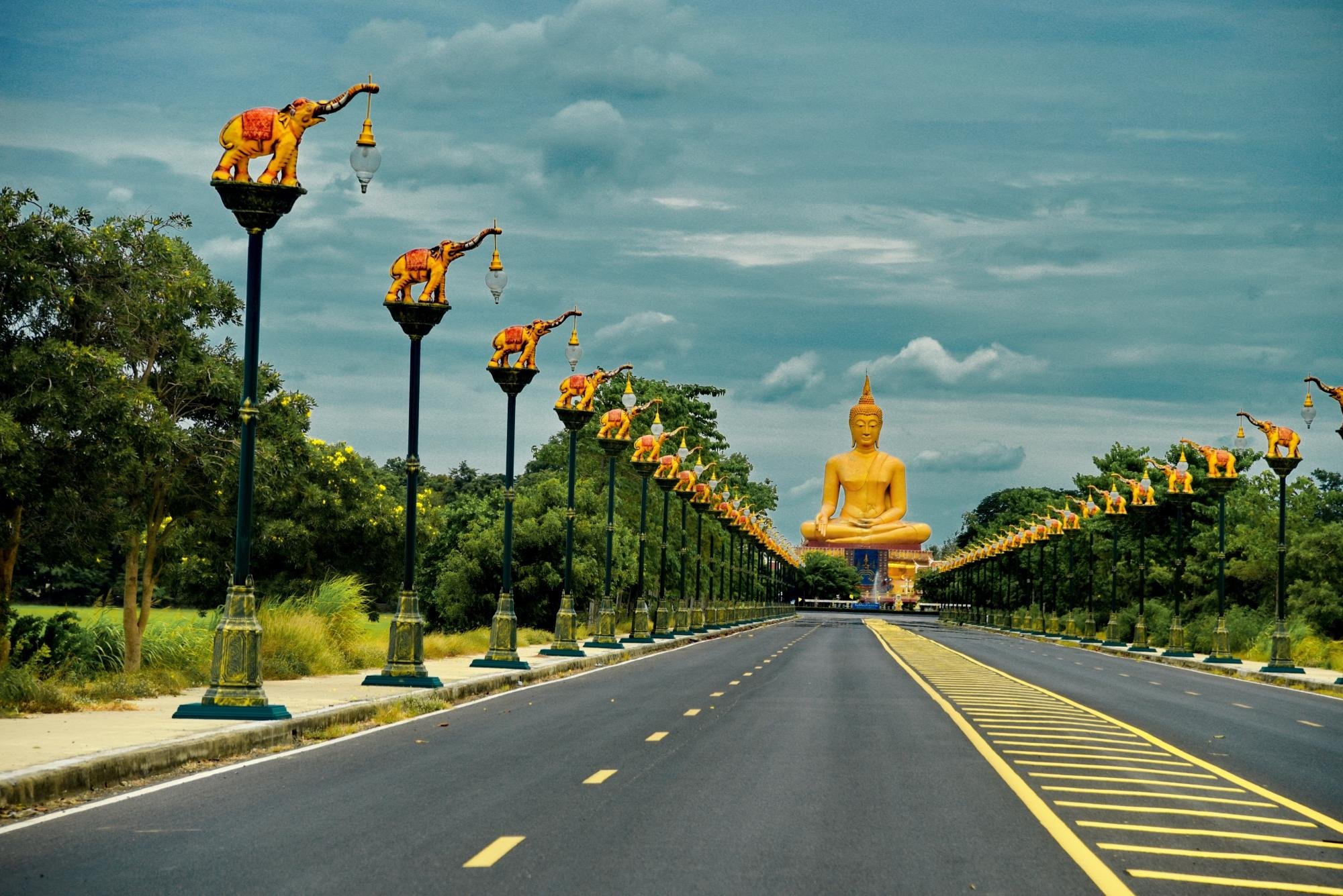 Wat Phra Non Chak Si Worawihan : Sathaan prasop pracham khong chao Sing Buri