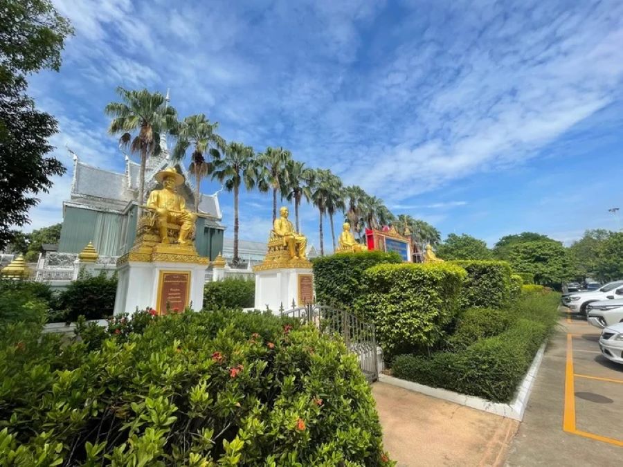 Khwaam-ngam khong Wat Thammamun Worawihan : Sangkhap Sa ngaa ngamlae Khwaam Sa-ngop Thang Satsana nai Prathet Thai