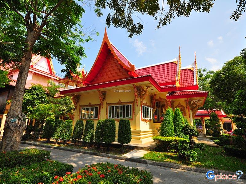 Wat Pa Pradu : Wat boran thi pen sathan thi saksit nai klang mueang Rayong