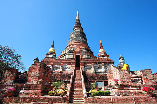Wat Yai Chai Mongkol : Sathaan thi sangop lae mi prawatisat yai nai hua jai Ayutthaya