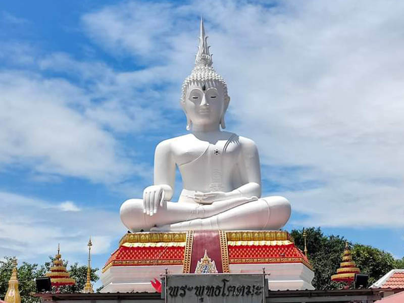 Wat Pho Kao Ton – Sathaan Thii Sakkra Phrawihan Bon Phuen Din Prawatsat Sing Buri